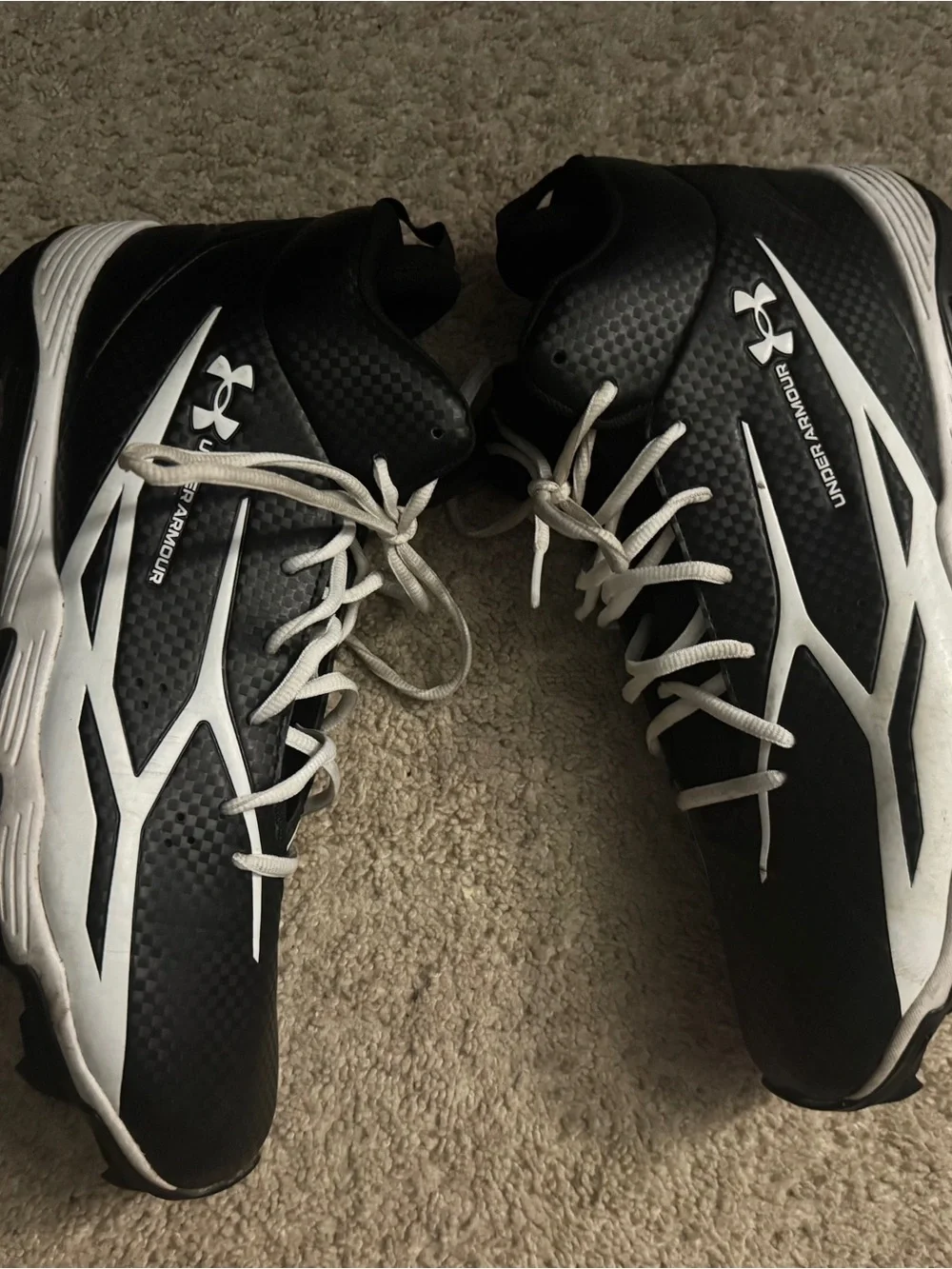 Men’s Under Armour football Cleats